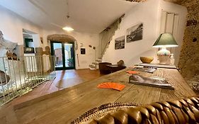 Sardinian Gallery Fonte