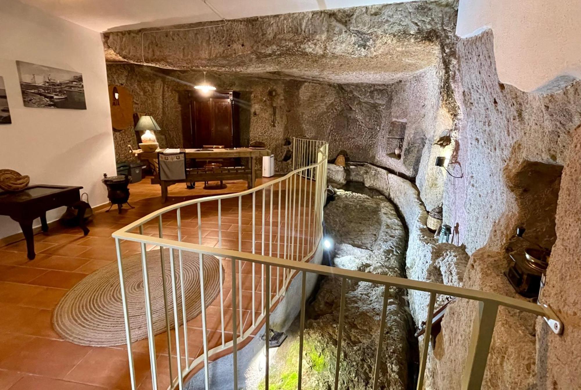 Sardinian Gallery Fonte Bosa Extérieur photo